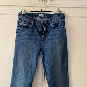 MOTHER Weekender fray.  Size 29